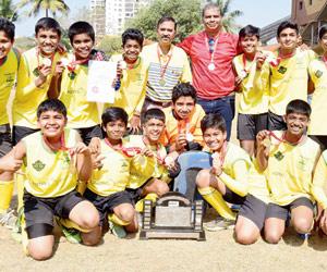 Mumbai Sports: Stanislaus boys, Elias girls reign in U-14 hockey