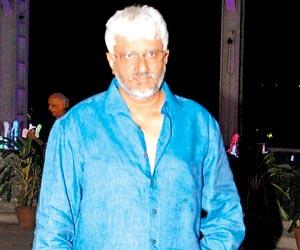 Vikram Bhatt spots ghost on camera while shooting for 1921