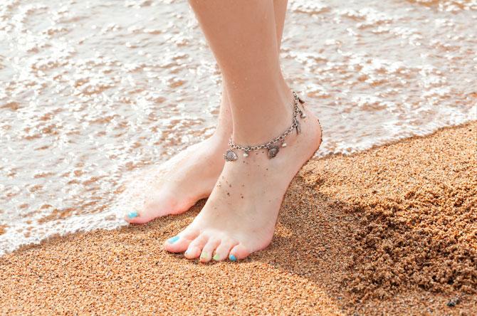 Opt for tassels, anklets for beach honeymoon