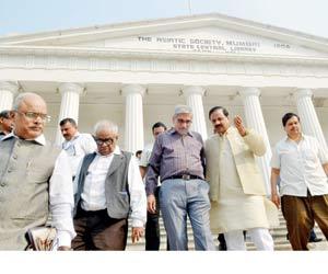 200-year-old Asiatic Society library struggles to meet daily expenses