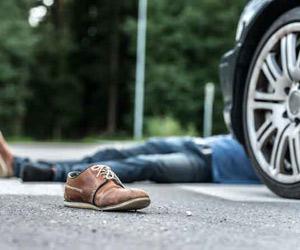 Man killed after being hit by an unidentified speeding vehicle in Vile Parle