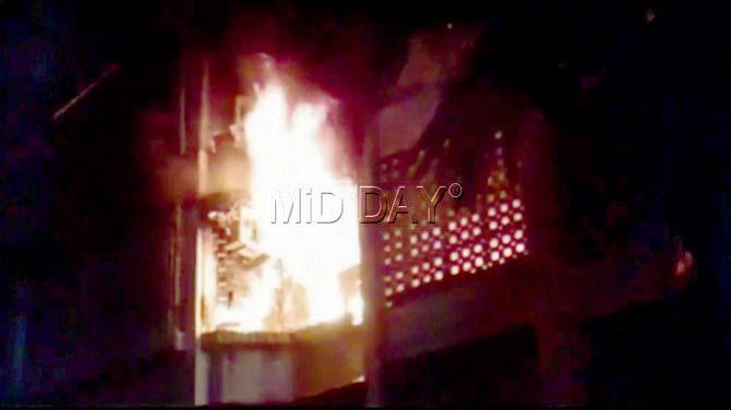 The fire broke out inside a flat on the third floor of Maimoon Manzil in Saifi Park Colony, Marol