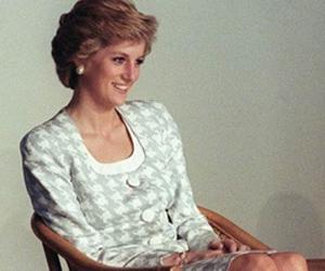 Rare, signed catalogue of Princess Diana's dresses sold for USD 9k