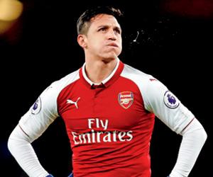 Chelsea manager Antonio Conte: Can't stop Man City from signing Alexis Sanchez