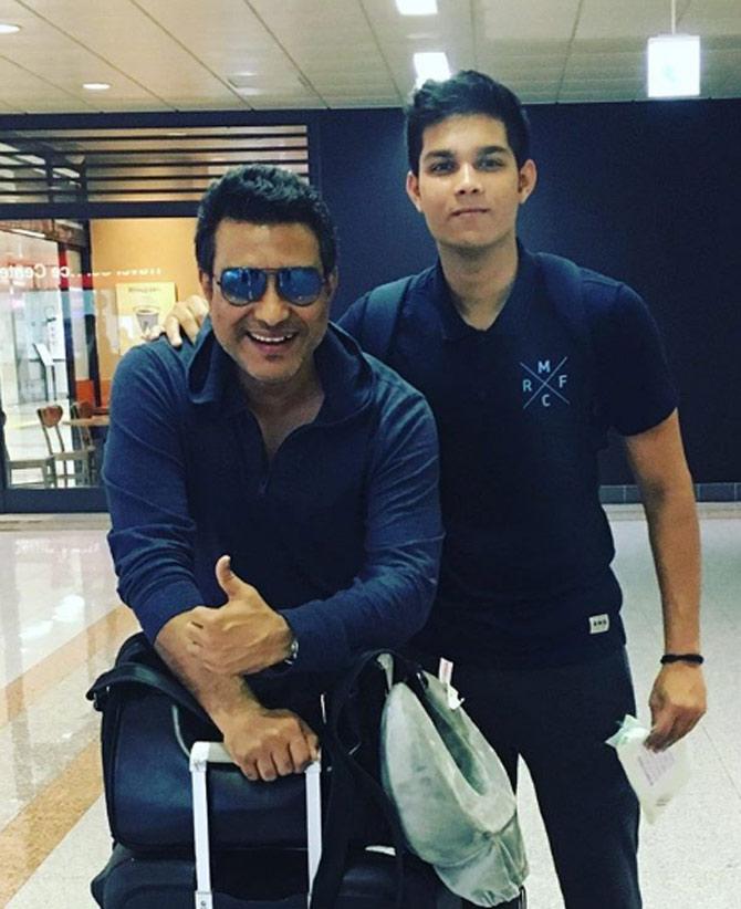 Sanjay Manjrekar shared this picture with son Siddharth Manjrekar at the airport in Tokyo, Japan