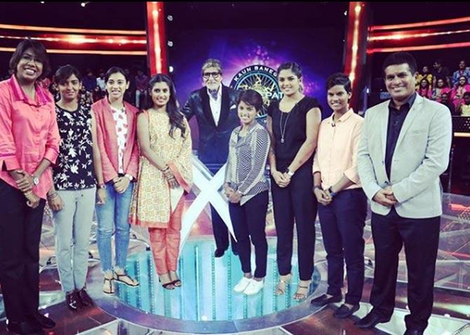Smriti Mandhana with her colleagues on Kaun Banega Crorepati sets. She captioned it: Had a marvelous time being on the sets of KBC and working with wonderful people. Special thanks to @Sonytvofficial and @VivBohra for an amazing experience. Watch it tonight #Hotseat #fun #experience 