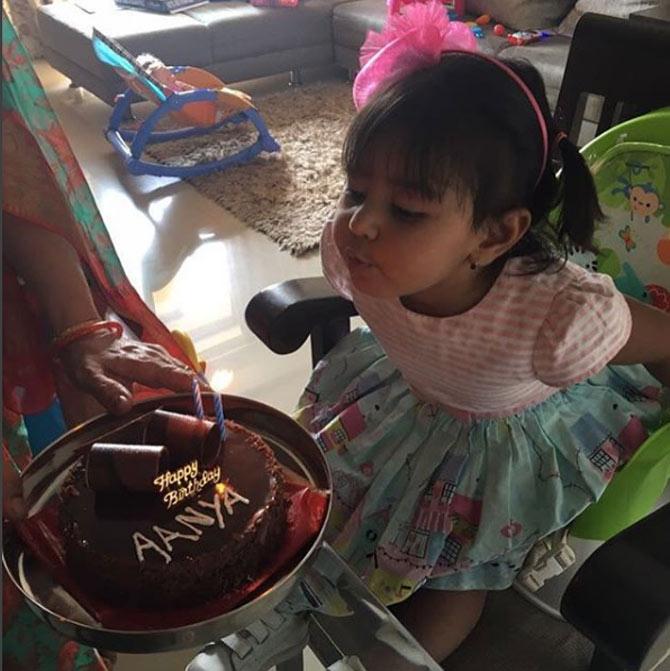 Naman Ojha shares his father-daughter moments with his cute little child Aanya. He shared this picture of Aanya on her second birthday