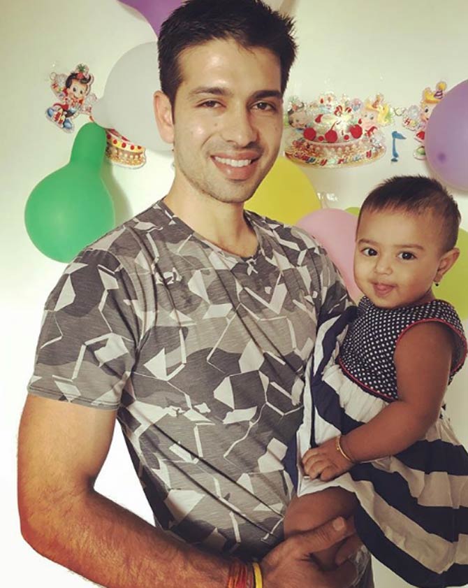Naman Ojha has been an IPL sensation due to his skillful batting potential and his sound wicket-keeping skills, he first made his debut in the second season of the IPL when Rajasthan Royals got him on board