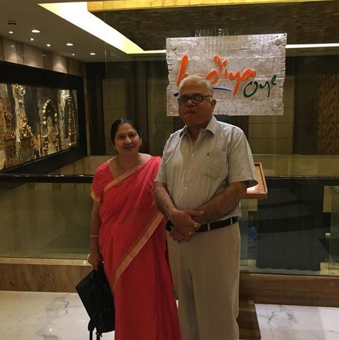 Naman Ojha shared this picture of his parents, wishing his mother on Mother's Day