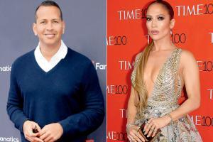 Jennifer Lopez gets a romantic message from boyfriend Alex Rodriguez