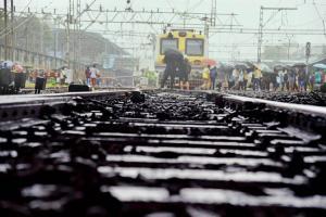 Andheri bridge collapse: Motorman saves hundreds from getting crushed