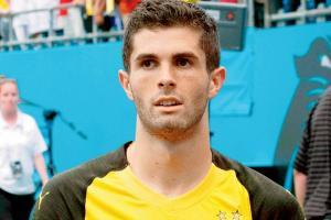 Christian Pulisic brace powers Borussia Dortmund to 3-1 victory over Liverpool