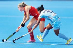 Hockey: India eves concede late goal as they draw against England