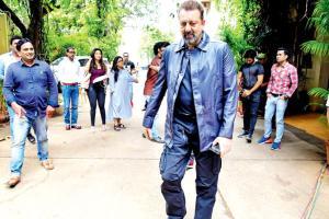 It's a last-minute dance for Sanjay Dutt