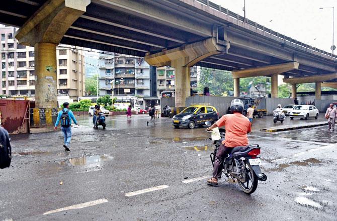 Waterlogging on Fitwala Road, Elphinstone, has now been fixed thanks to a few structural changes in the drains below, which has led to increase in capacity of the flow