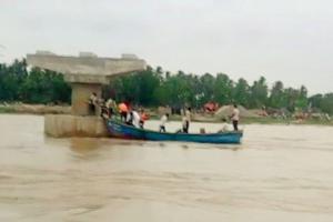 Boat carrying 40 capsizes in Andhra Pradesh; two dead
