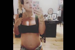Hilary Duff's pregnancy is 'hard as hell'