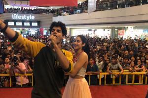 Janhvi Kapoor and Ishaan Khatter overwhelmed with the love from their fans