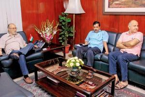 Centre openly refuses to follow SC's order: Kejriwal