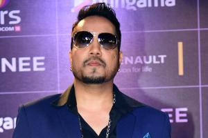 Mika Singh robbed! Cash, jewellery worth Rs 3L stolen from his home