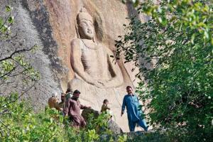 Buddha of Swat, destroyed by Taliban, stands restored