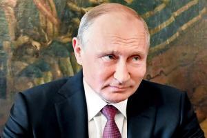 Vladimir Putin hails summit with Donald Trump, slams critics