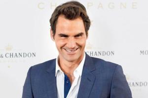 Roger Federer's undergarments hog spotlight at Wimbledon