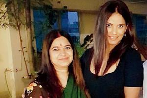 Neetu Chandra in Los Angeles to shoot for Hui Main Tumhari