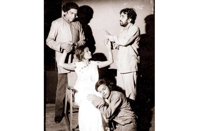 (From left) Amrish Puri, Sunila Pradhan, Satyadev Dubey and Sunil Shanbag (kneeling) in the Hindi translation of Mahesh Elkunchwar