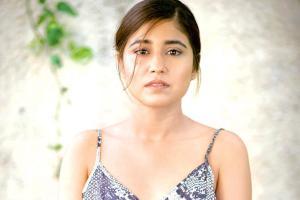 Shweta Tripathi helps Amyra Dastur with wedding look for Trip 2