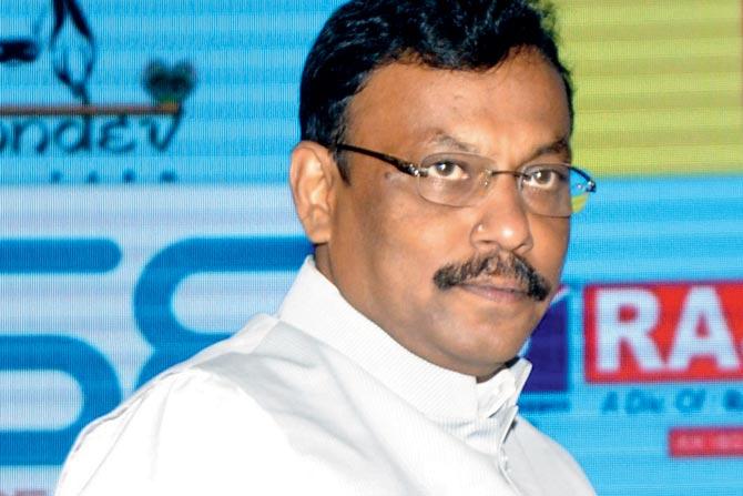 Vinod Tawde had faced flak after giving statements on Tuesday that there was no waterlogging in the city