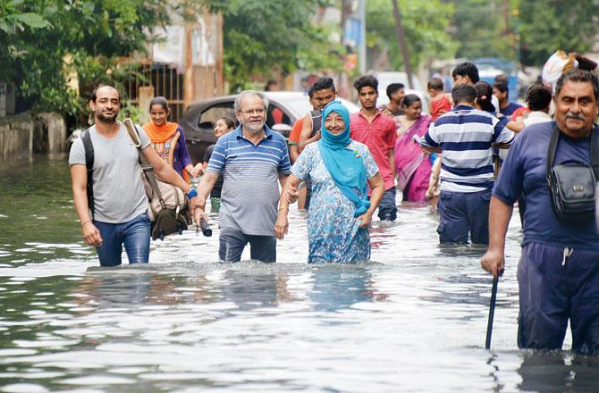 Mumbai Rains: Vasai-Virar residents run short of essentials, drinking water