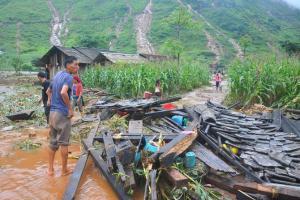 Vietnam flooding kills 20 people, leaves over a dozen missing