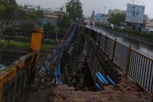 Mumbai Rains: Part of Andheri bridge collapses, five hurt