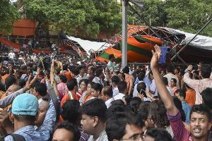 20 injured in canopy collapse during Narendra Modi's Bengal rally