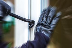 Mumbai Crime: Woman lays trap, catches therapist stealing in house in Powai