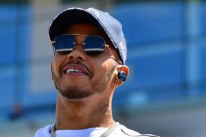 Lewis Hamilton signs blockbuster Mercedes deal to end speculation over future