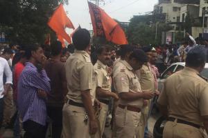 Mumbai bandh: Protesters force shops to shut down, clashes erupt