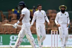 Sri Lanka score 93-0 at lunch in second Test