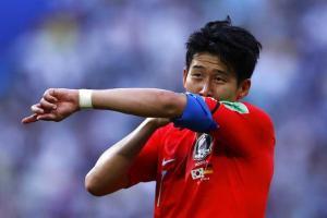 South Korea striker Son Heung-Min signs new deal with Tottenham