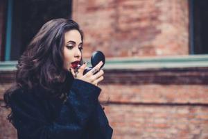 Health benefits of wearing lipstick