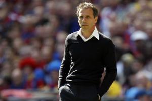 Chelsea legend Gianfranco Zola named as Maurizio Sarri's right-hand man