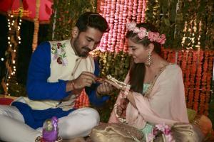 Rubina Dilaik gets engaged to Abhinav Shukla, see photos