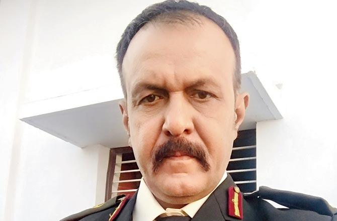 Bhupinder in his army chief avatar, a role he plays in Bhojpuri film, Border
