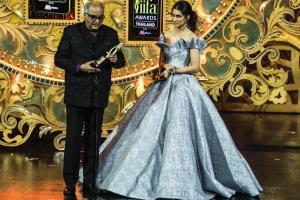 IIFA 2018: Boney Kapoor gets teary-eyed while accepting Sridevi's award