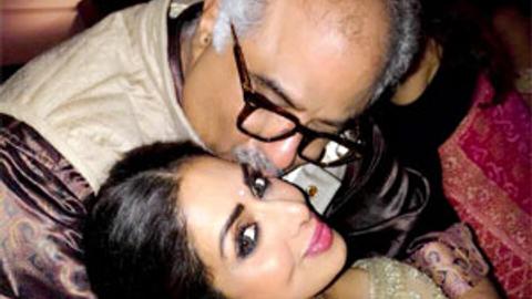 Sridevi X Video Sex - Boney Kapoor shares emotional video from Sridevi's Twitter on 22nd  anniversary
