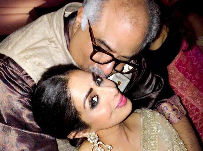 670px x 500px - Boney Kapoor shares emotional video from Sridevi's Twitter on 22nd  anniversary