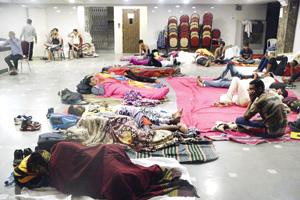 Cops, NGOs give shelter to Mumbai police exam candidates