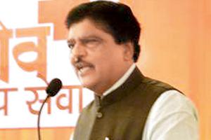 Maharashtra health minister Deepak Sawant quits