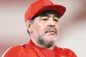 Diego Maradona announces cash reward for finding man who initiate